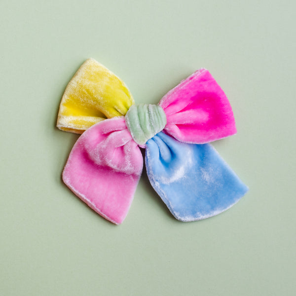 Hanging Basket | Hand-Dyed Bows