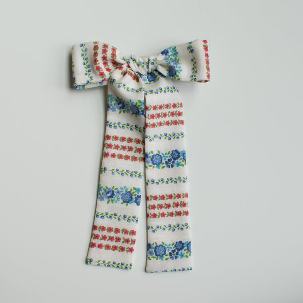 Rows of Flowers | Vintage Bows