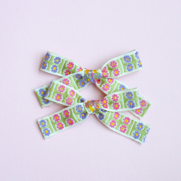 Pink and Purple Flowers | Vintage Ribbon Bows