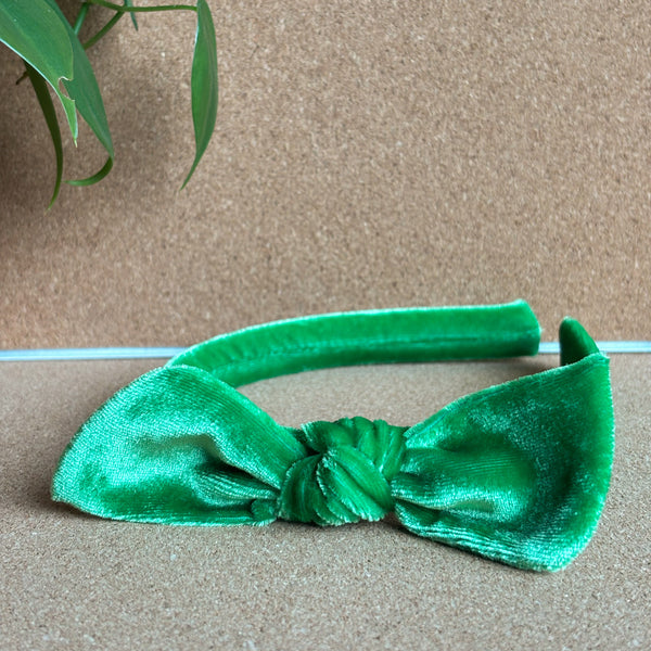 /greenest green knot headband/