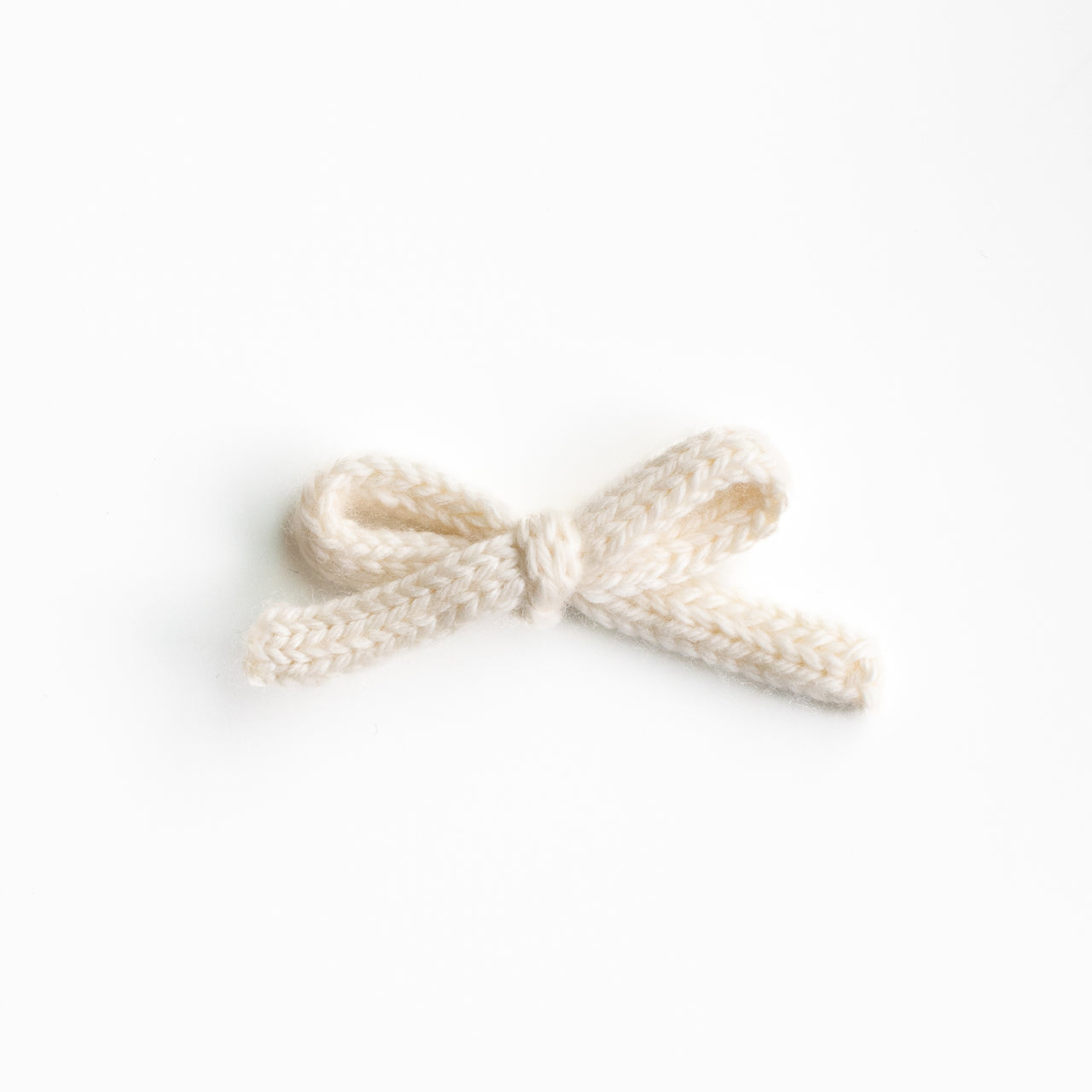 Cream Puff | Sweater Bows